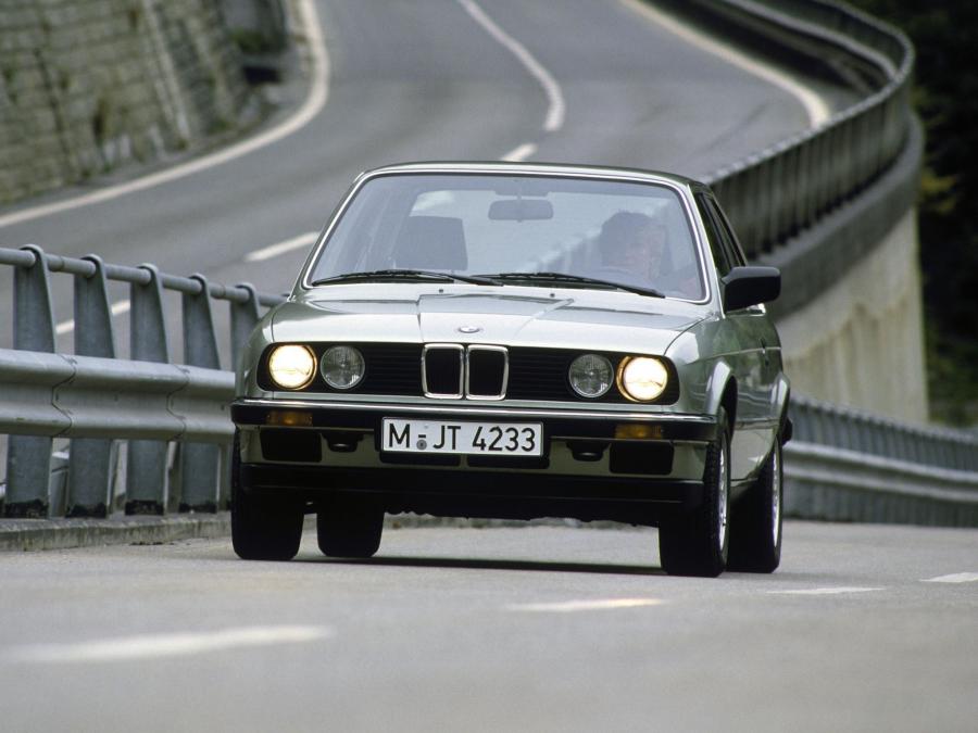  BMW 318i Coupe 1982 года  (фото 11 из 13)